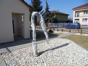 zazimovanie stromov v záhrade